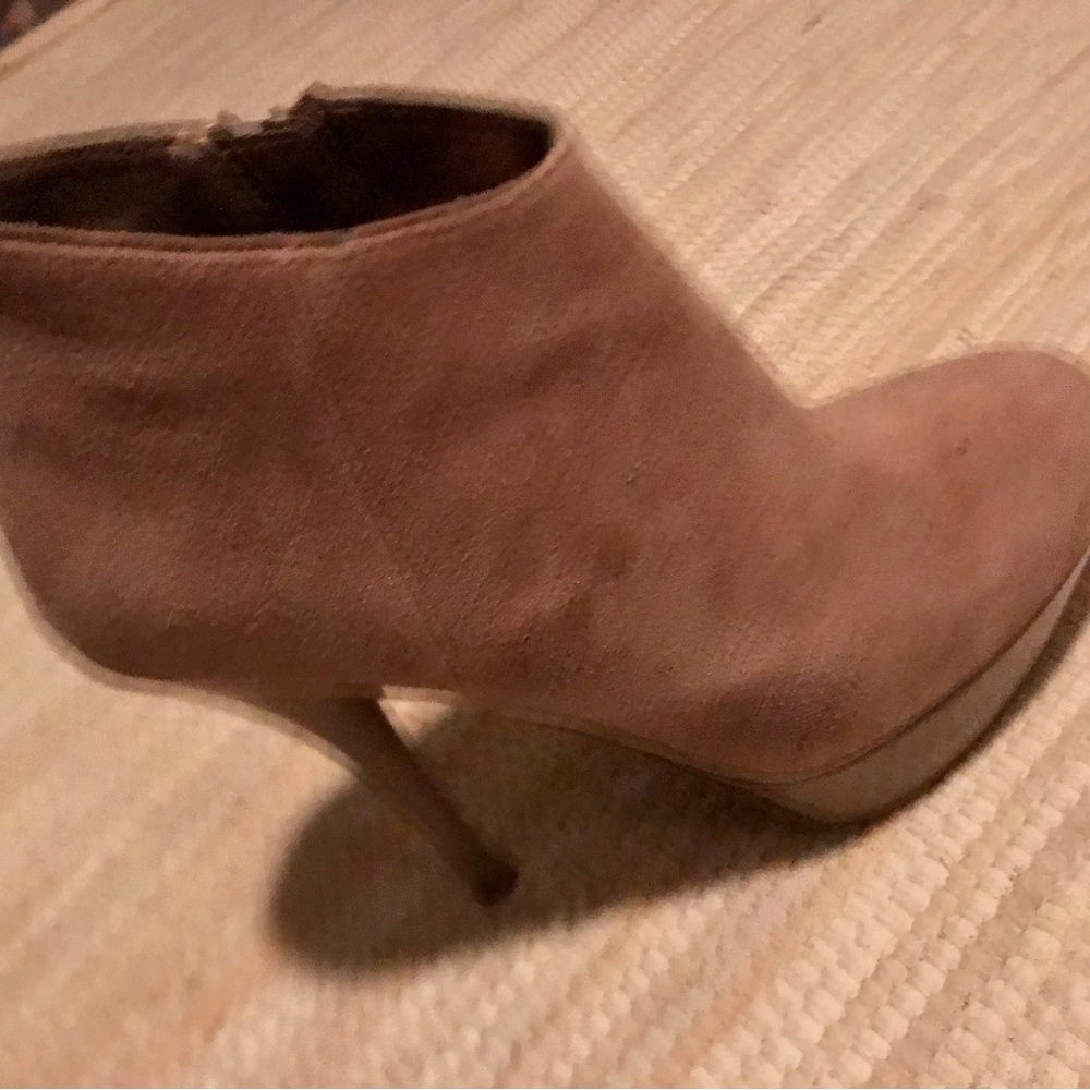 Chic Tan Ankle Booties for Women - Picture 6 of 8